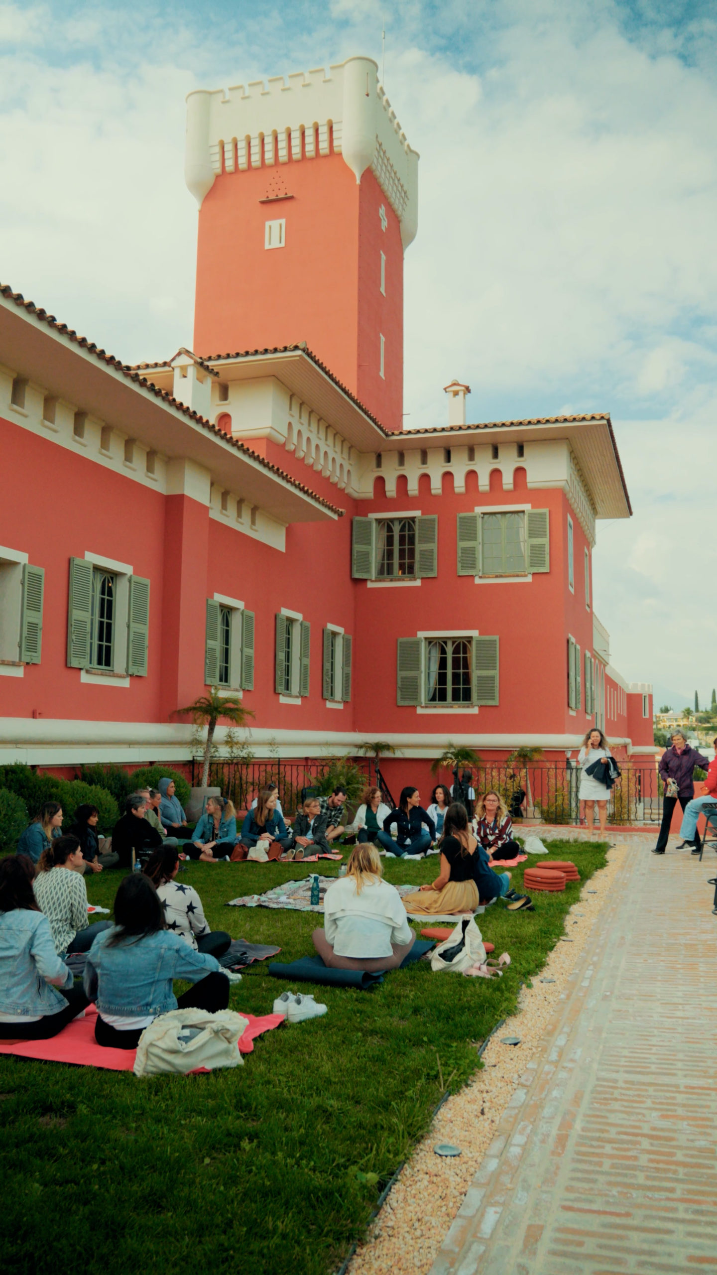 vidéaste nice cannes monaco video vidéo aftermovie interview entreprise prestation vidéo peugeot prestation vidéo