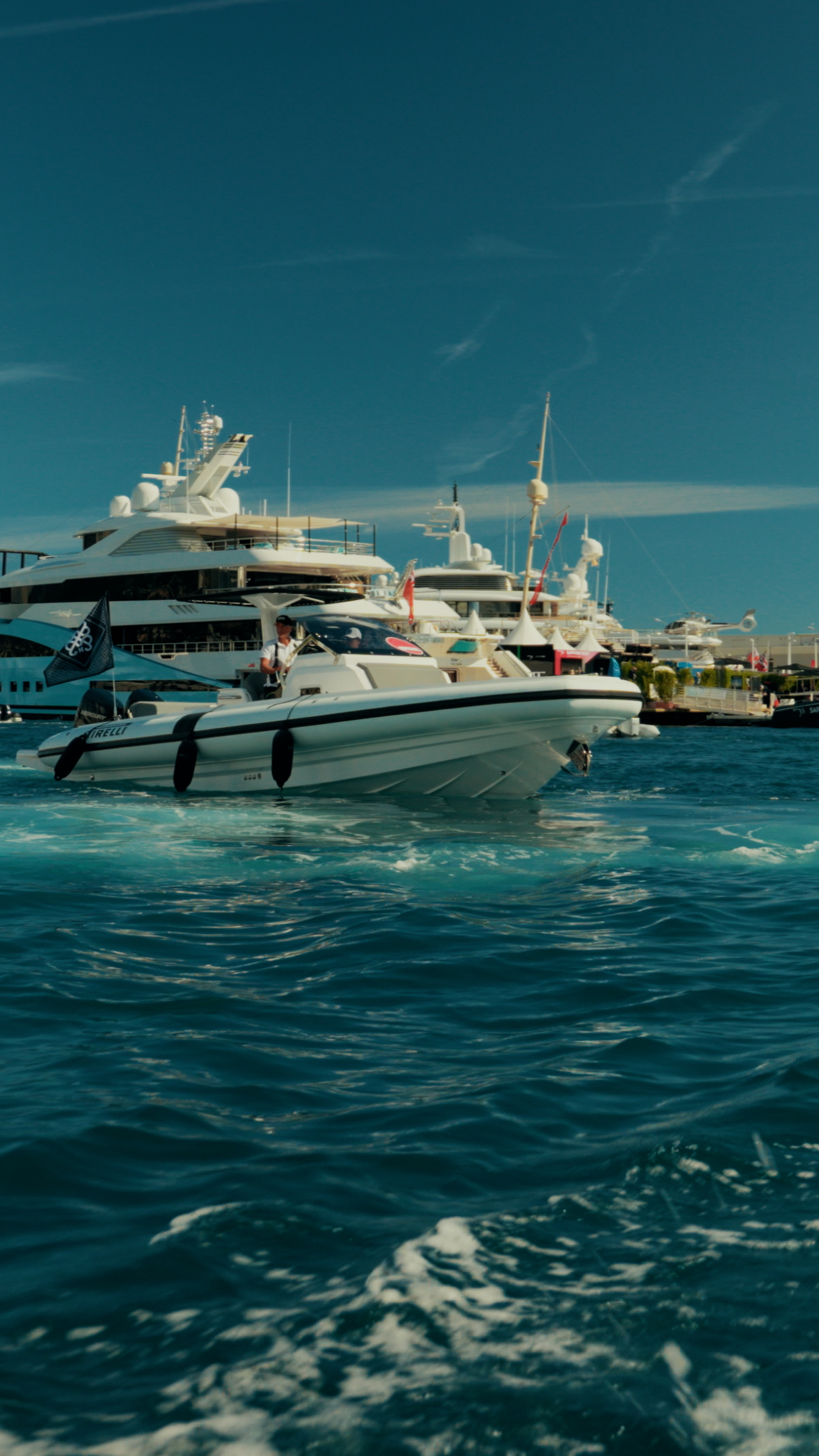 monaco yacht show mys videographer réseaux sociaux cannes video interview entreprise prestation vidéo